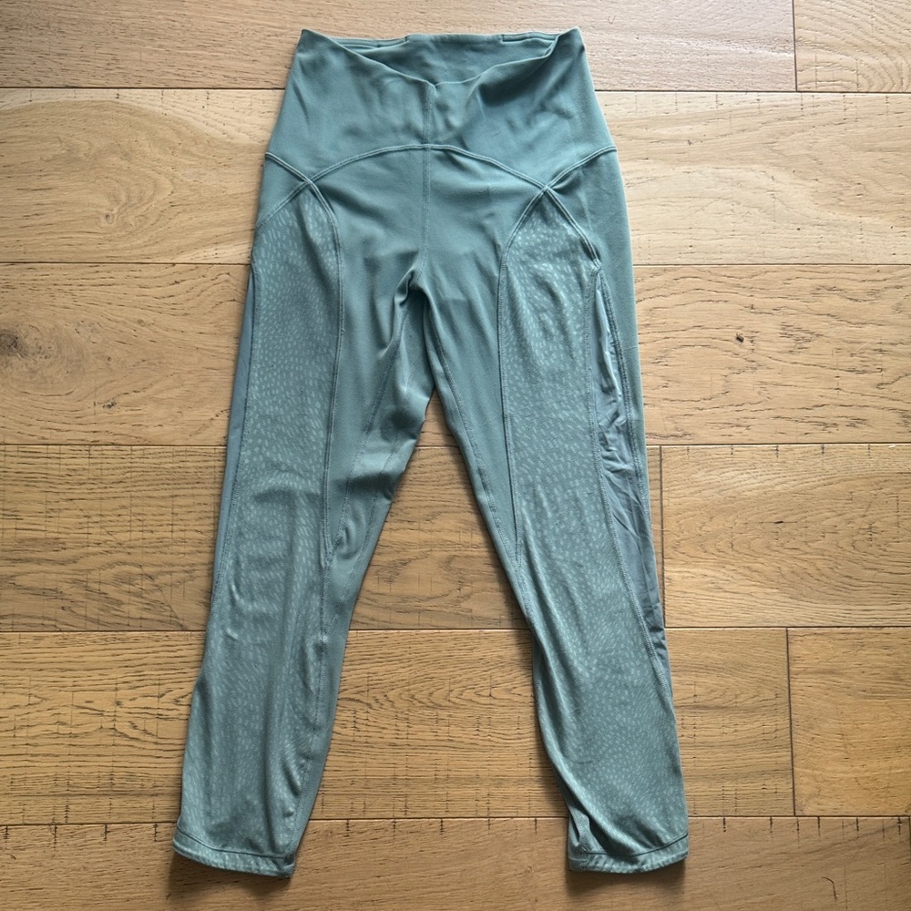 Lululemon Nulu and Mesh Mid-Rise Yoga
Tidewater Teal - Picture 5 of 8